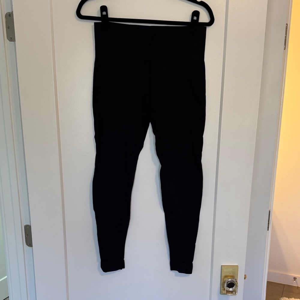 SET Active Sculptflex Black High-Waisted Ribbed Leggings
